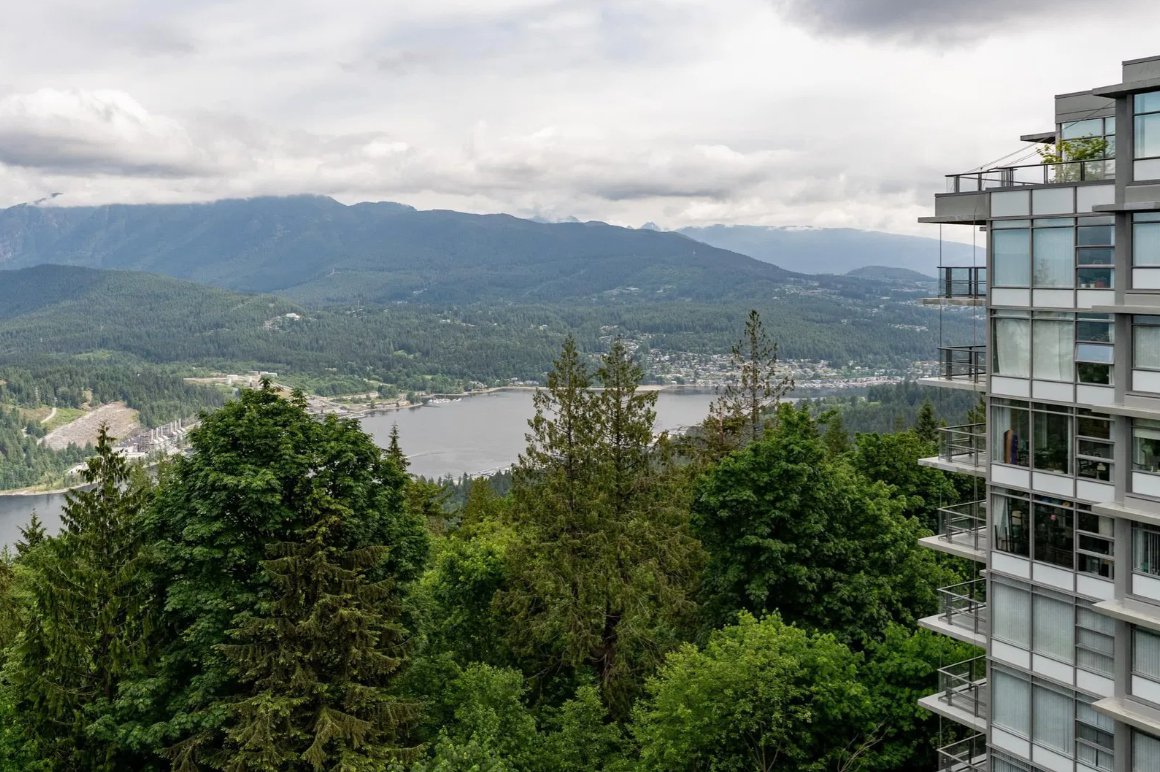 2 Bedroom Apartment for Rent - 9188 University Cres, Burnaby, BC 3